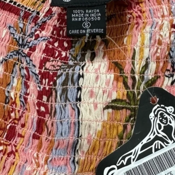 Angie Smocked Short Romper size S - Picture 7 of 7